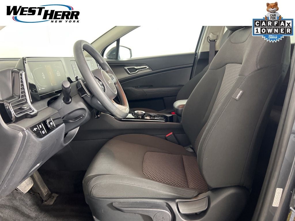 2023 Kia Sportage Hybrid LX AWD