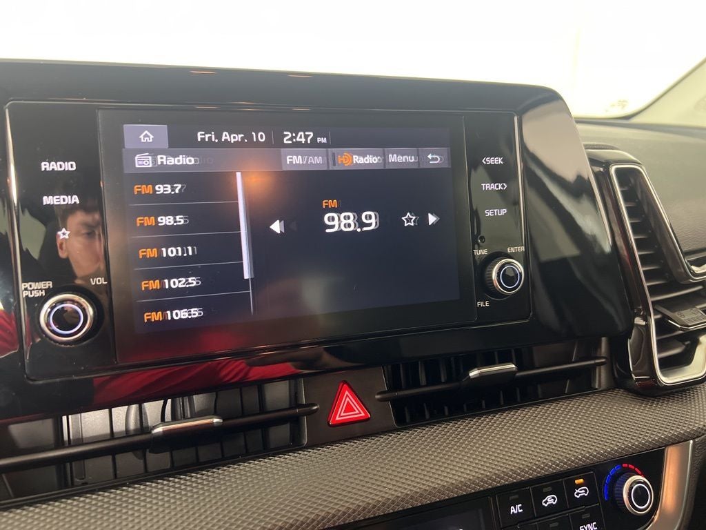 2023 Kia Sportage Hybrid LX AWD