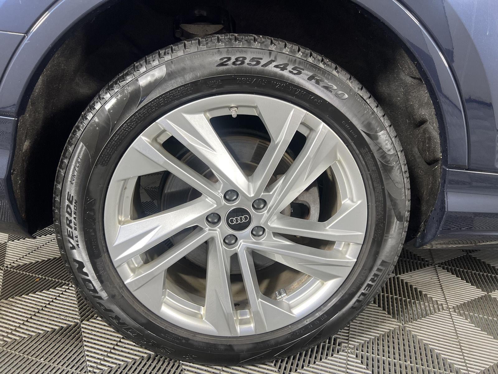 2023 Audi Q7 Premium Plus