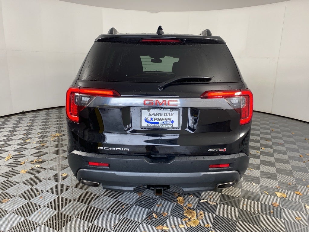 2023 GMC Acadia AT4