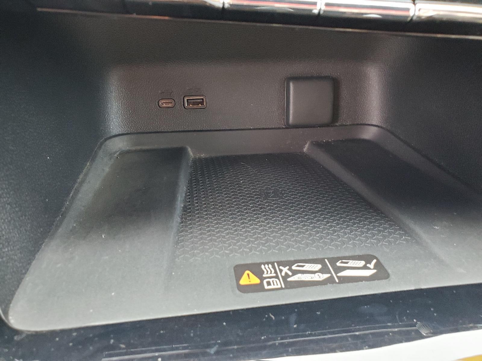 2024 Chevrolet Traverse Base