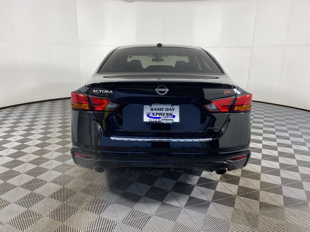 2023 Nissan Altima 2.5 SR