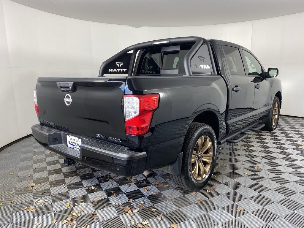 2024 Nissan Titan SV