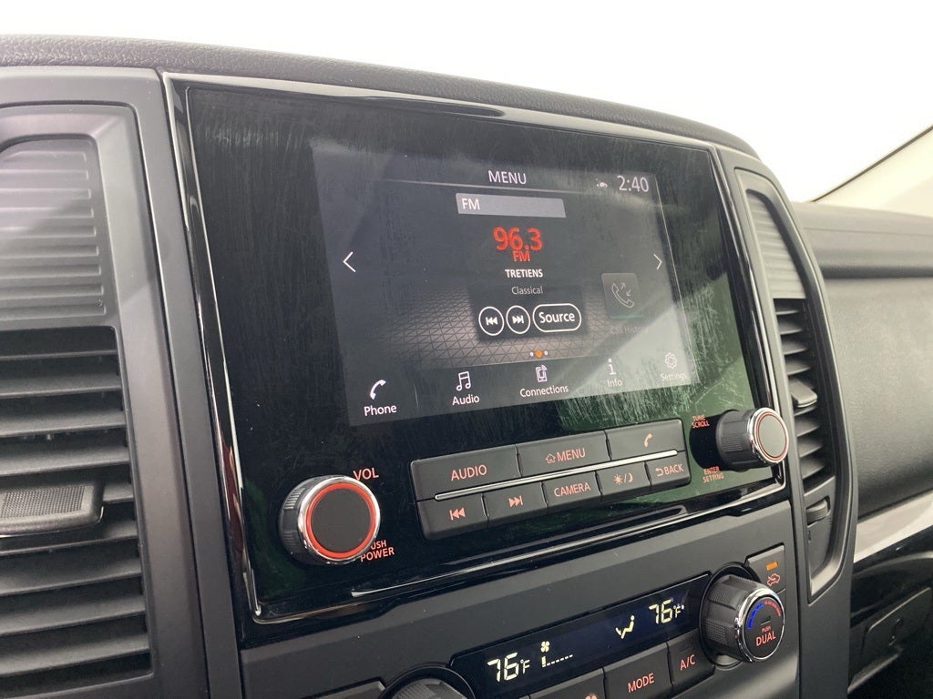 2024 Nissan Titan XD SV