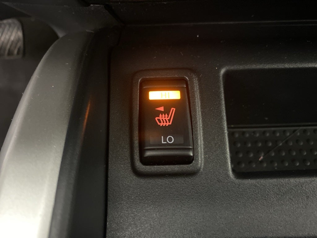 2024 Nissan Titan XD SV