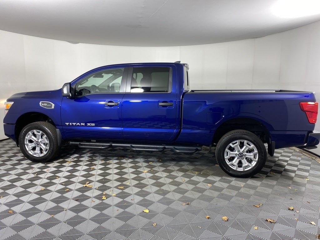 2024 Nissan Titan XD SV