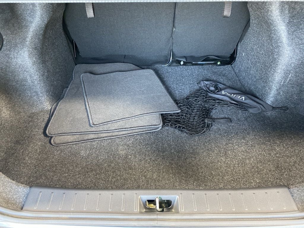 2024 Nissan Versa 1.6 S