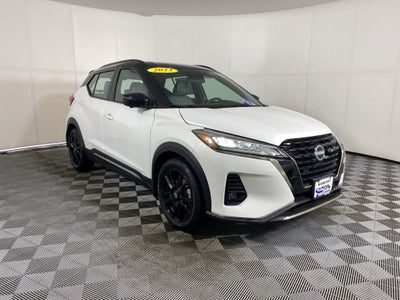 2023 Nissan Kicks SR