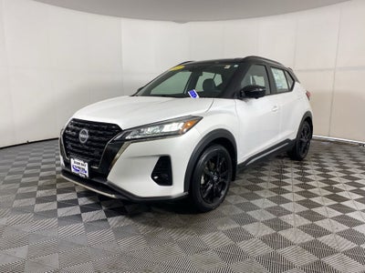 2023 Nissan Kicks SR