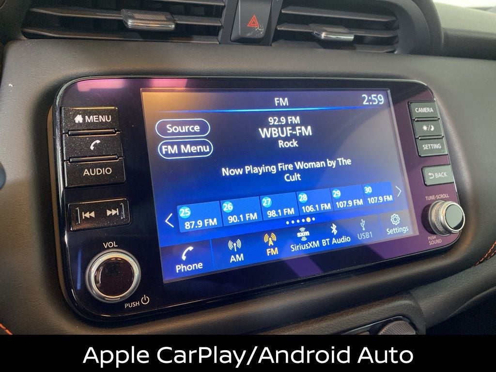 2023 Nissan Kicks SR