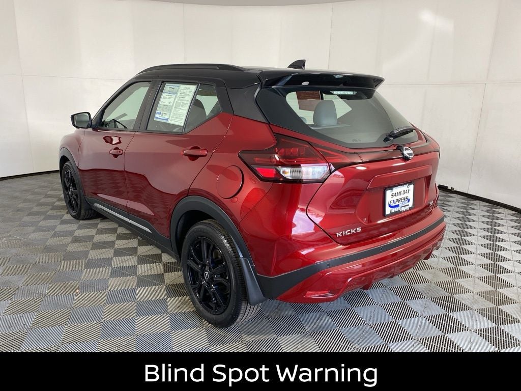 2023 Nissan Kicks SR