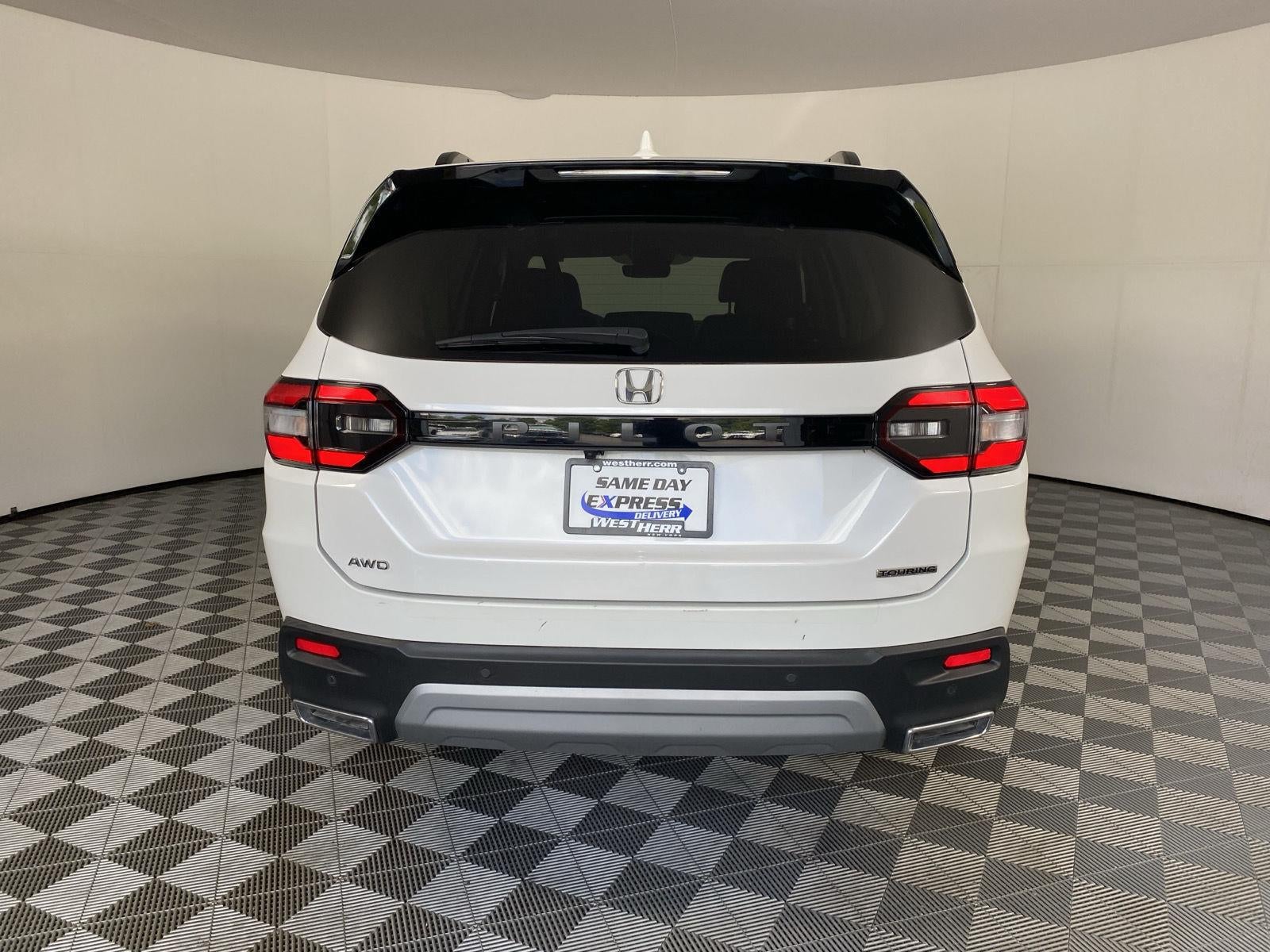 2023 Honda Pilot Touring