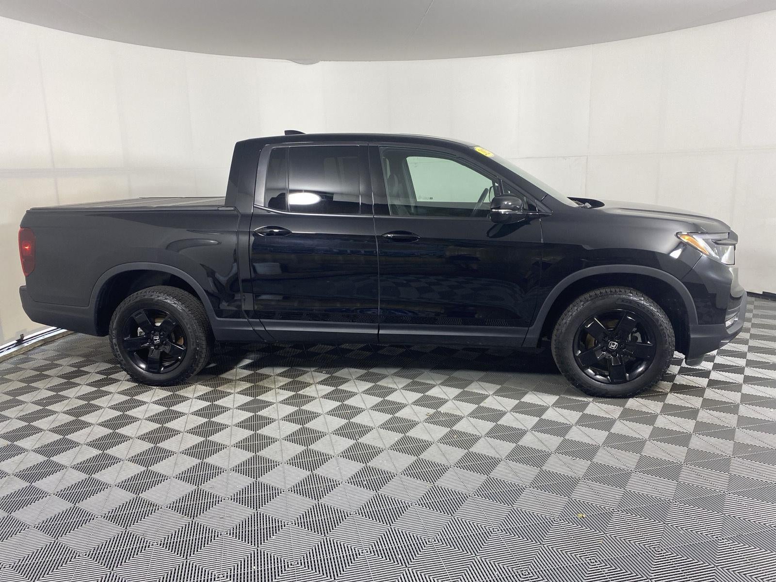 2025 Honda Ridgeline Black Edition