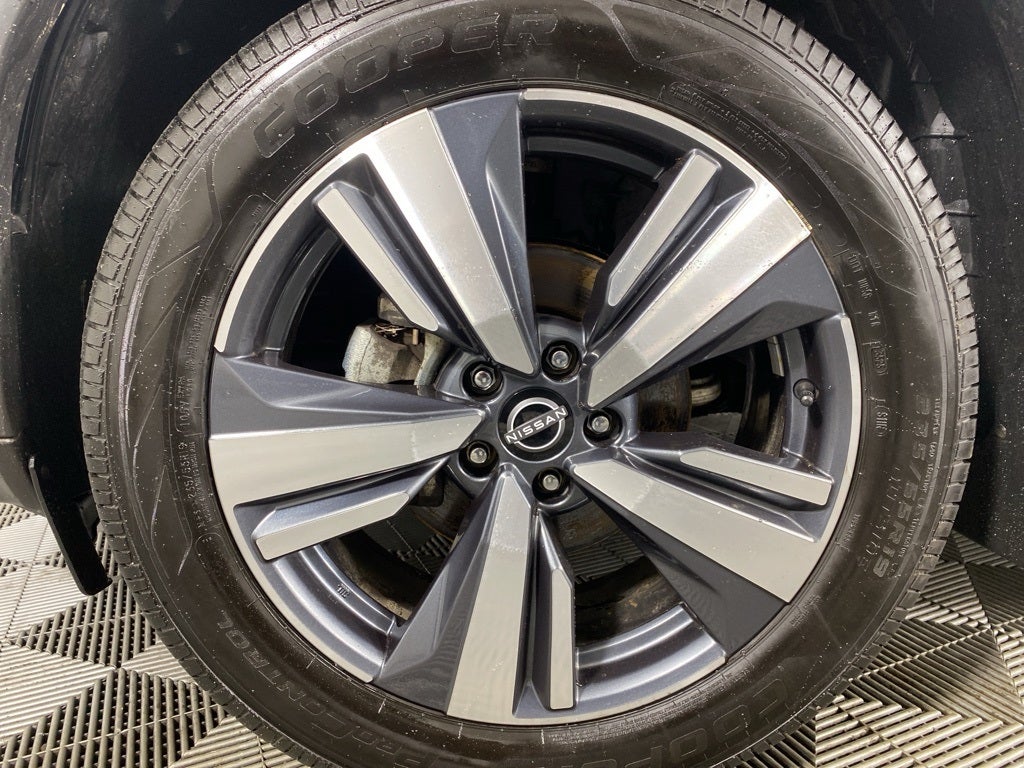 2022 Nissan Rogue SL