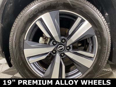 2022 Nissan Rogue SL