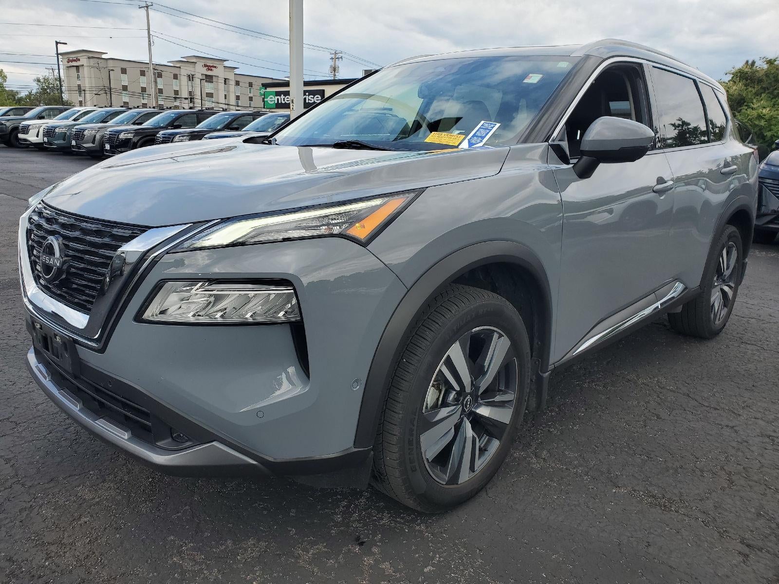 2022 Nissan Rogue SL