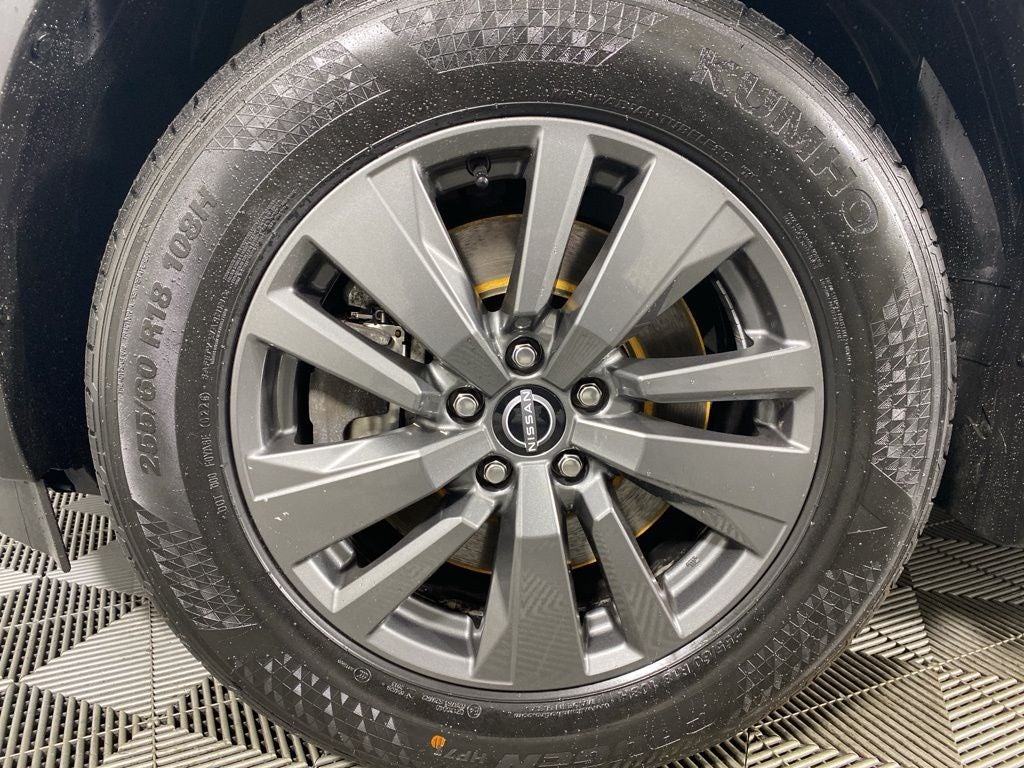 2024 Nissan Pathfinder S