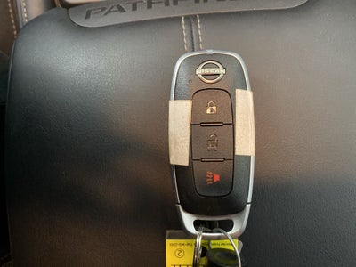2024 Nissan Pathfinder S