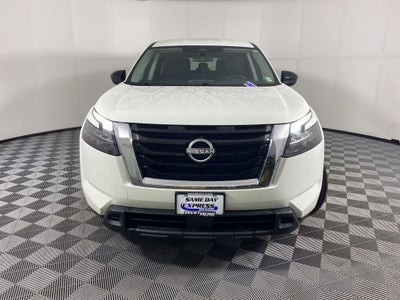 2024 Nissan Pathfinder S