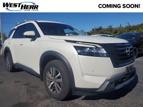 2024 Nissan Pathfinder SL