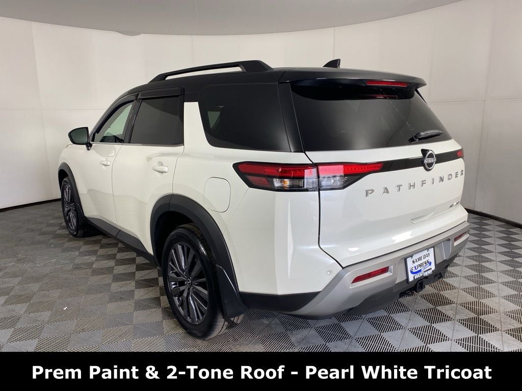 2024 Nissan Pathfinder SL
