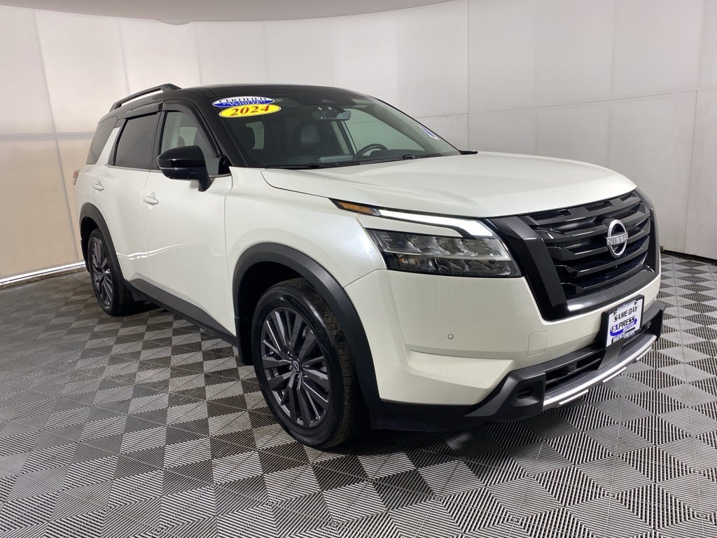2024 Nissan Pathfinder SL