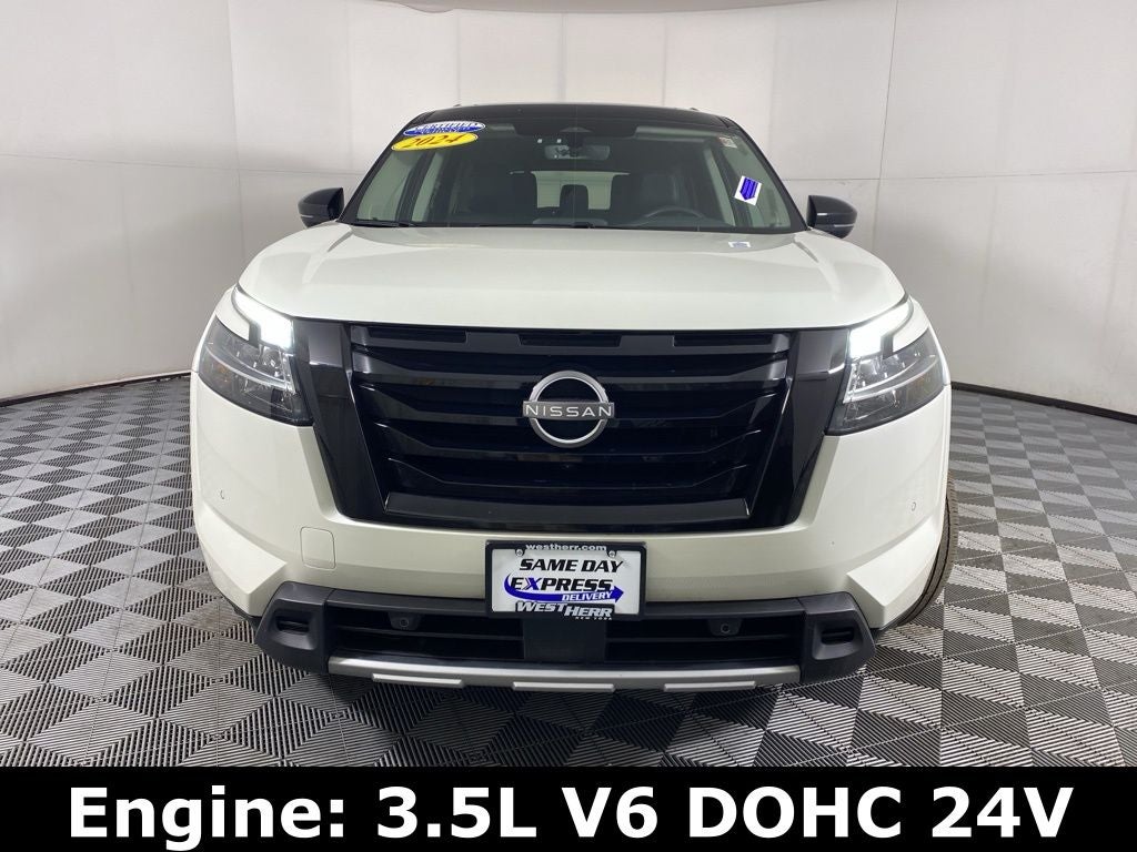 2024 Nissan Pathfinder SL