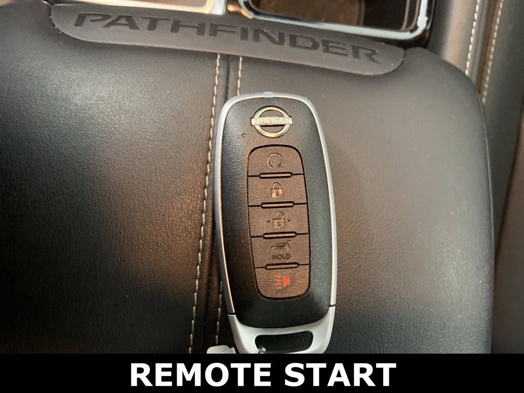 2024 Nissan Pathfinder SL