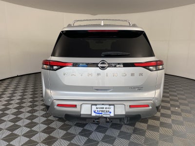 2023 Nissan Pathfinder Platinum