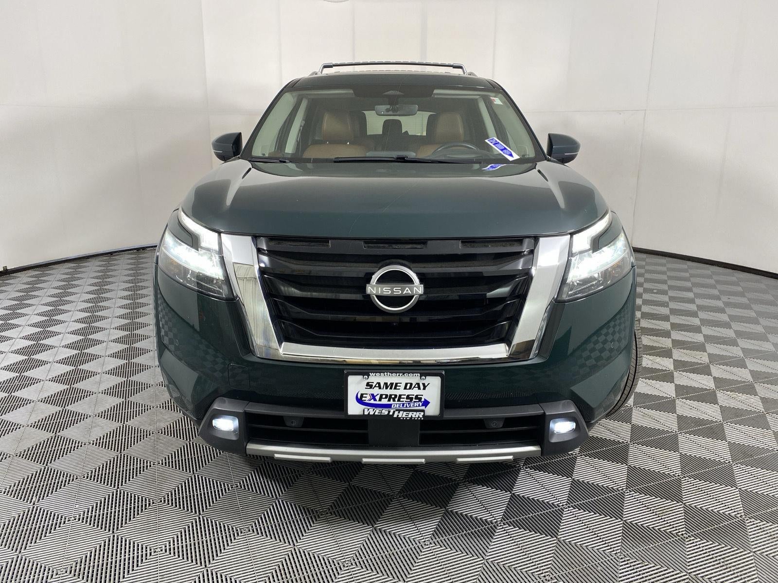 2023 Nissan Pathfinder Platinum
