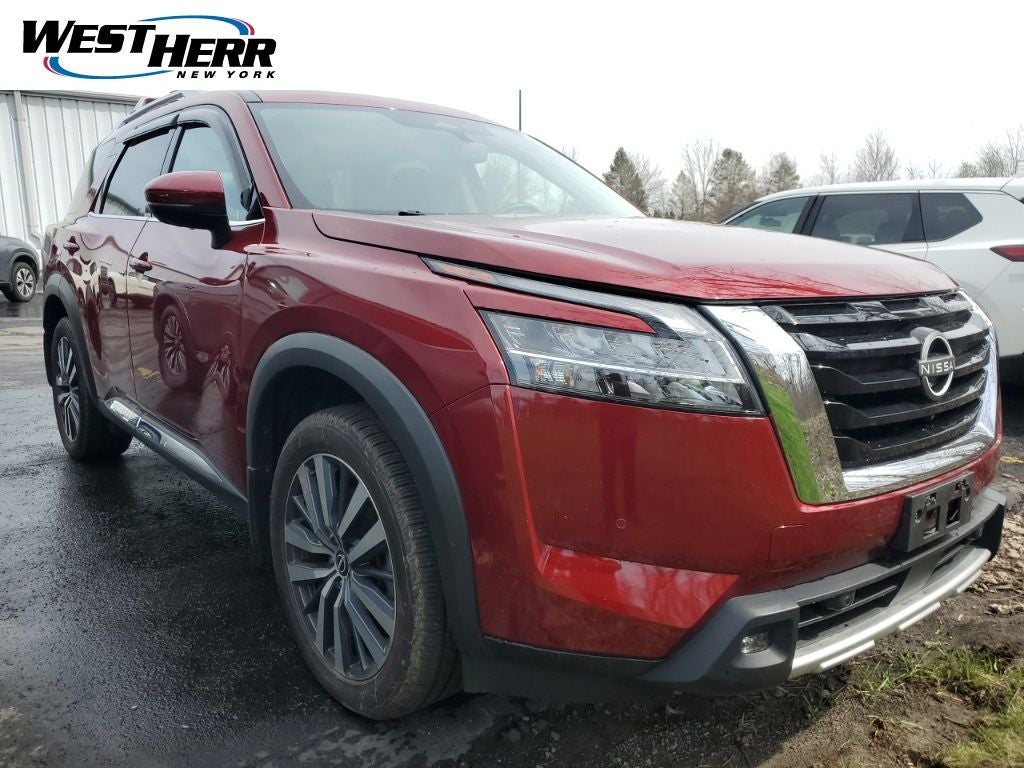 2022 Nissan Pathfinder Platinum