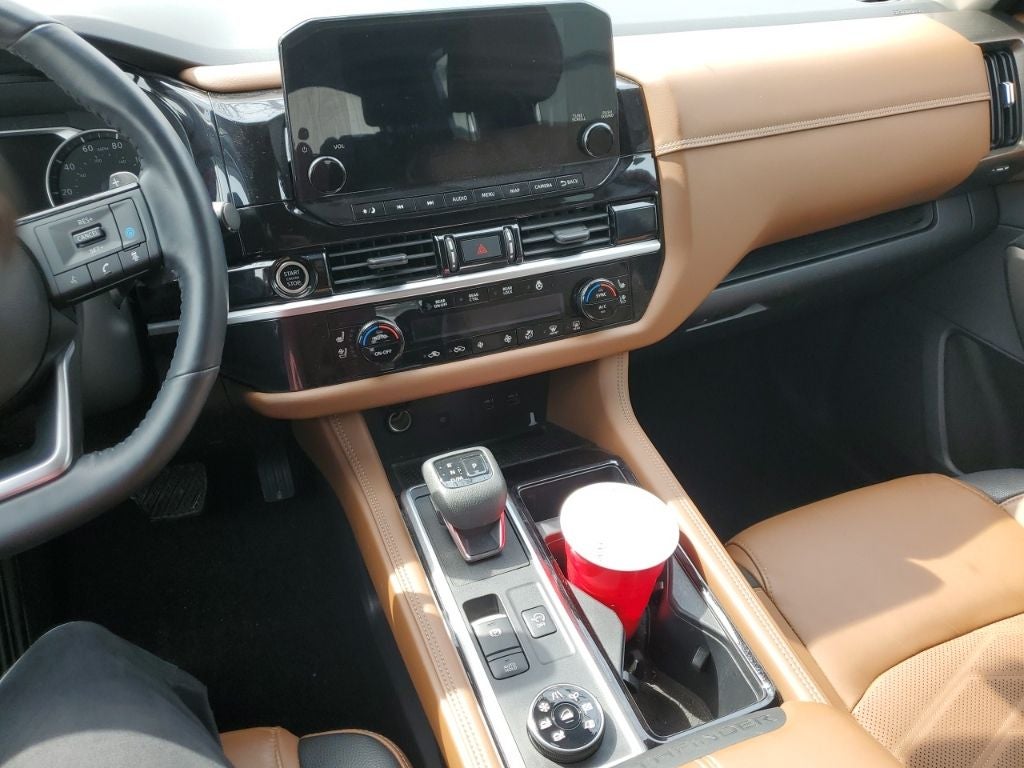 2022 Nissan Pathfinder Platinum