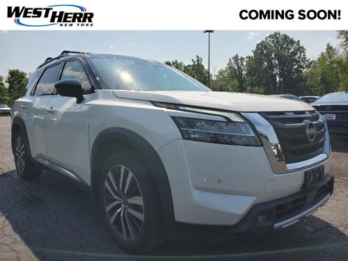 2022 Nissan Pathfinder Platinum