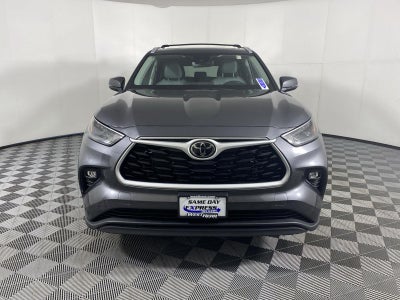 2025 Toyota Highlander XLE