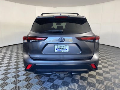 2025 Toyota Highlander XLE
