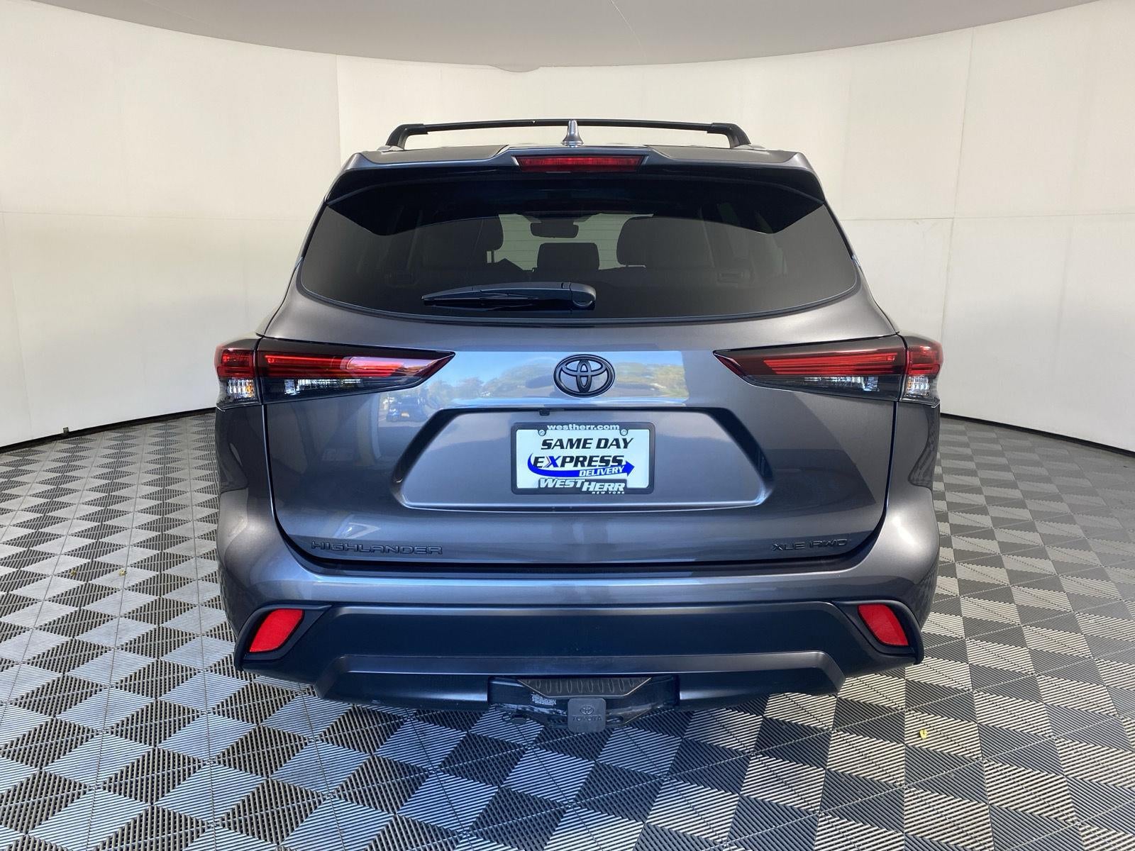 2025 Toyota Highlander XLE