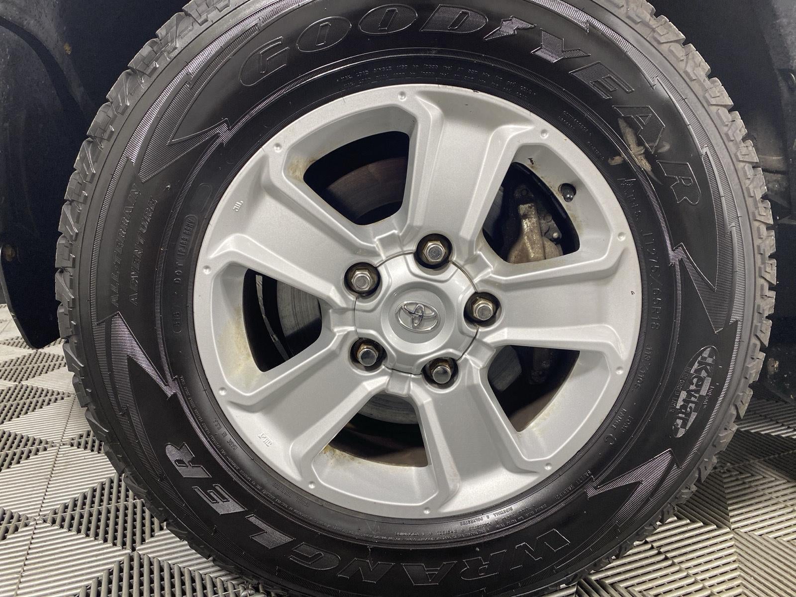 2016 Toyota Tundra Truck SR5