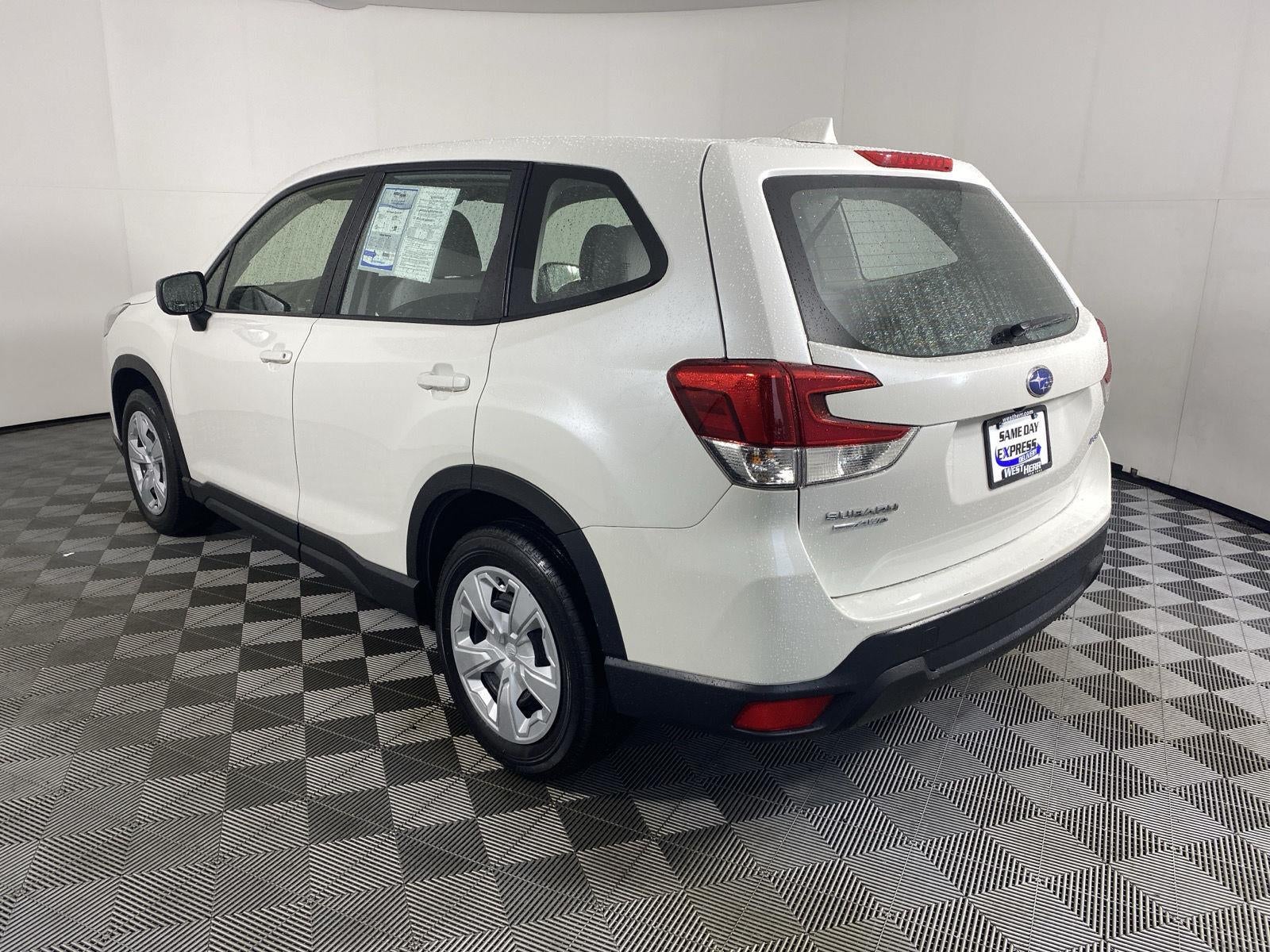 2023 Subaru Forester Base