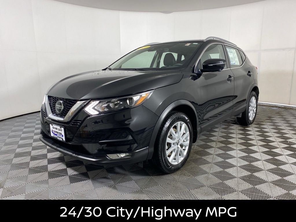 2022 Nissan Rogue Sport SV