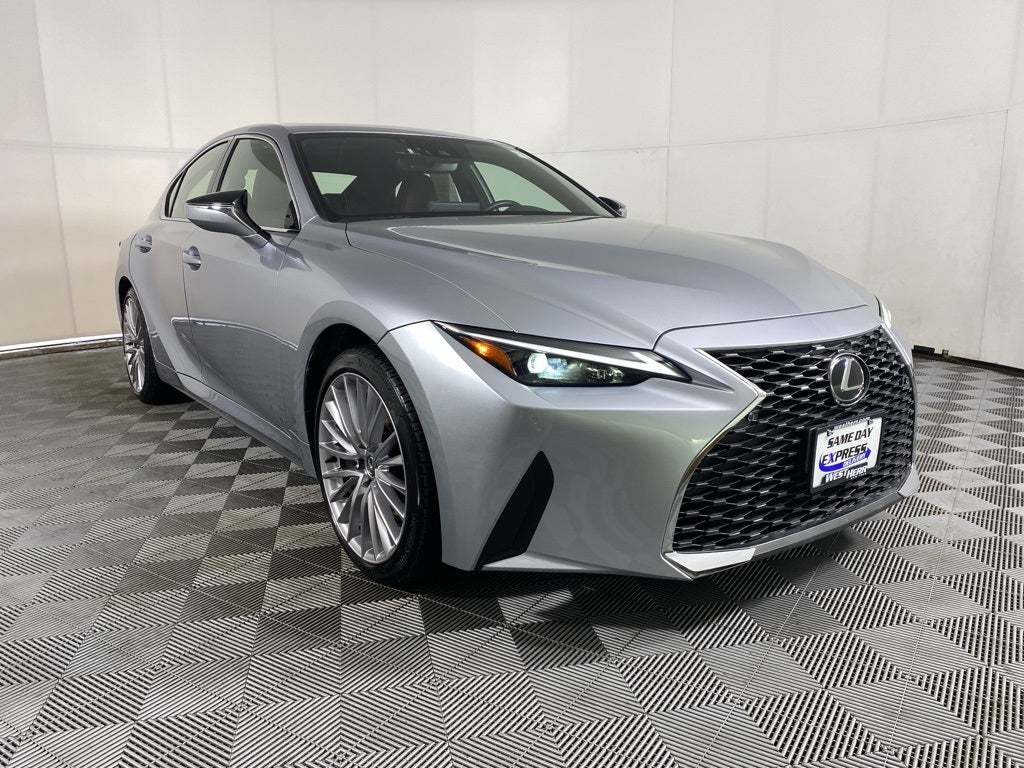 2024 Lexus IS 300