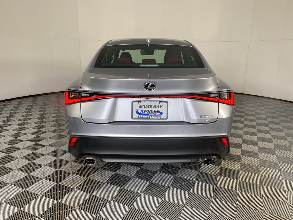 2024 Lexus IS 300