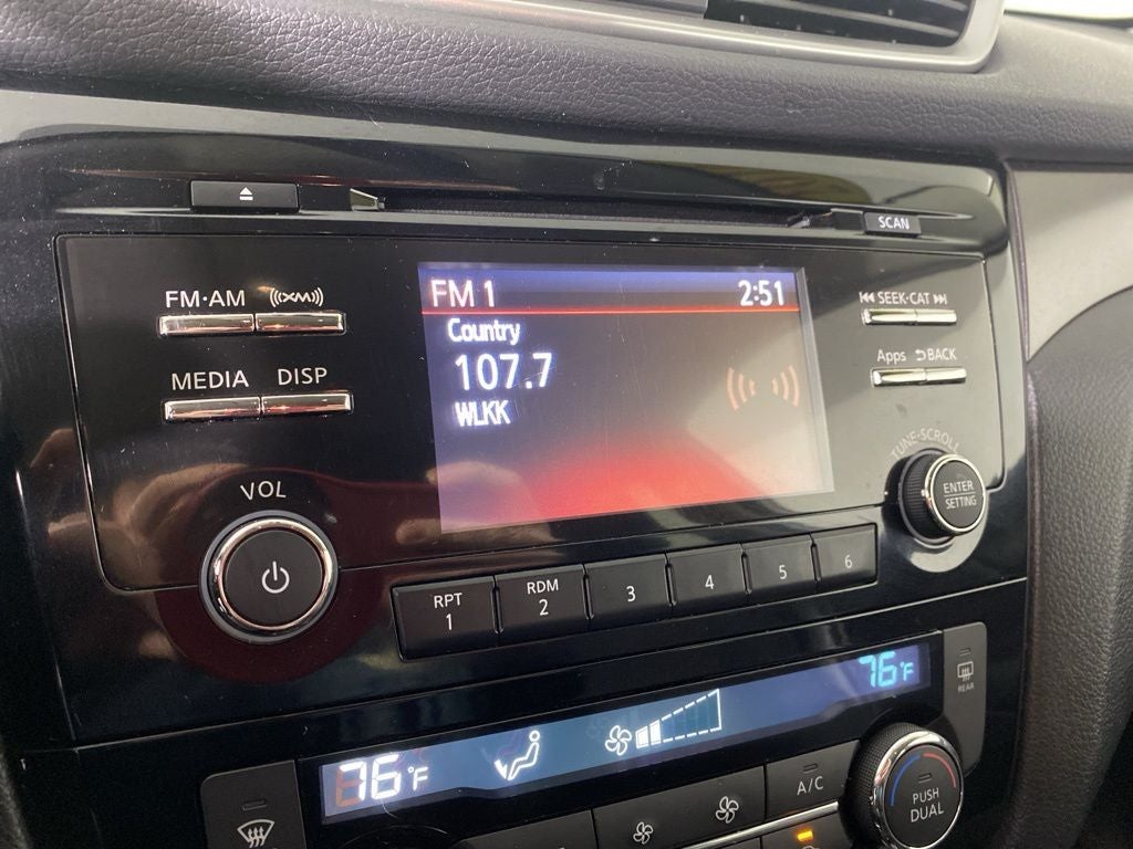 2016 Nissan Rogue SV