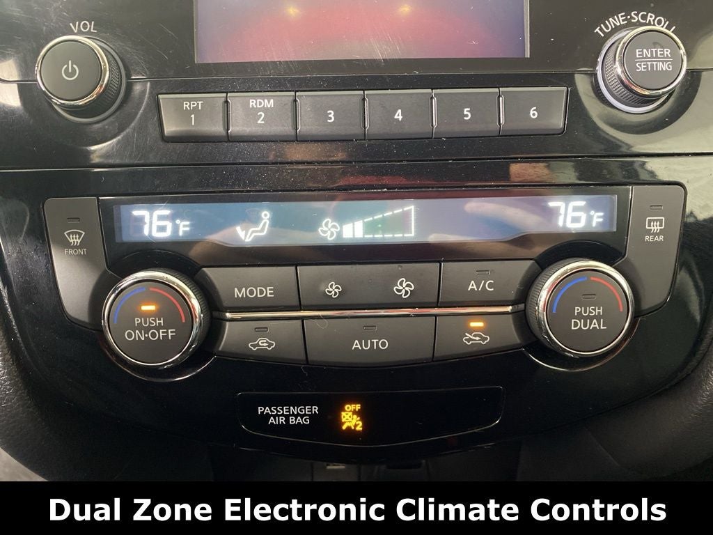 2016 Nissan Rogue SV