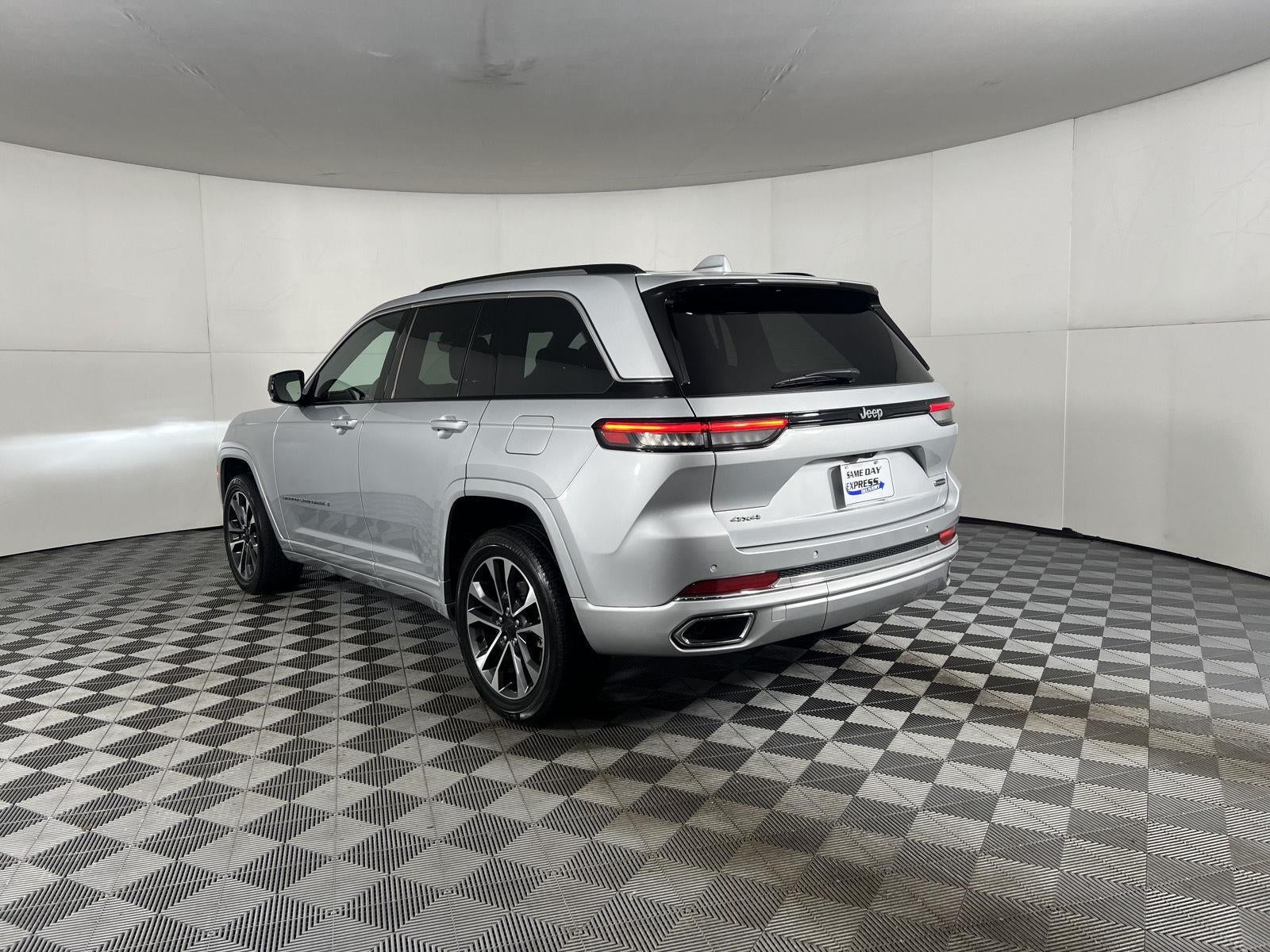 2022 Jeep Grand Cherokee Overland