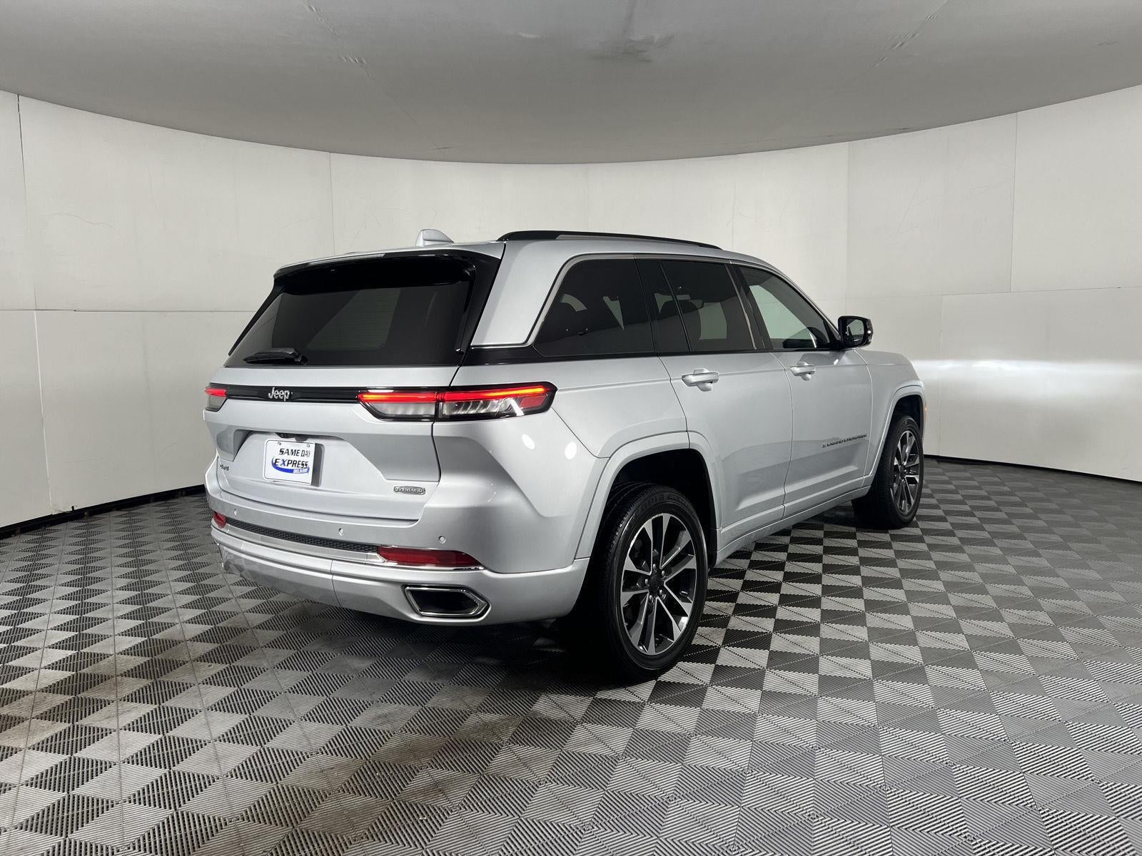 2022 Jeep Grand Cherokee Overland