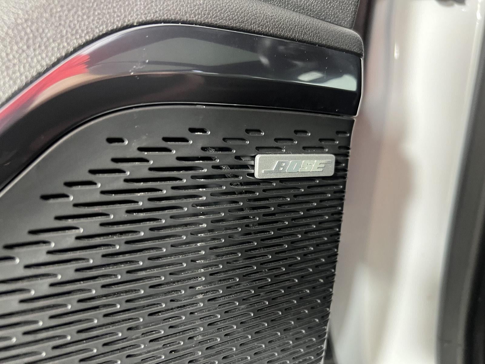 2025 GMC Acadia AWD AT4