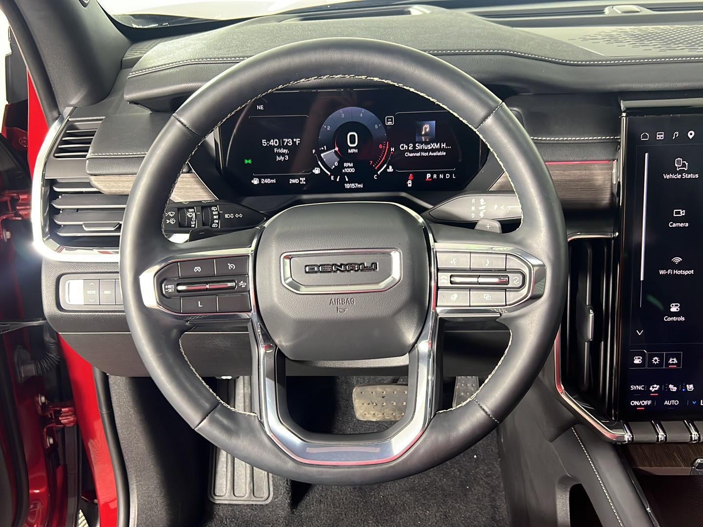 2024 GMC Acadia AWD Denali