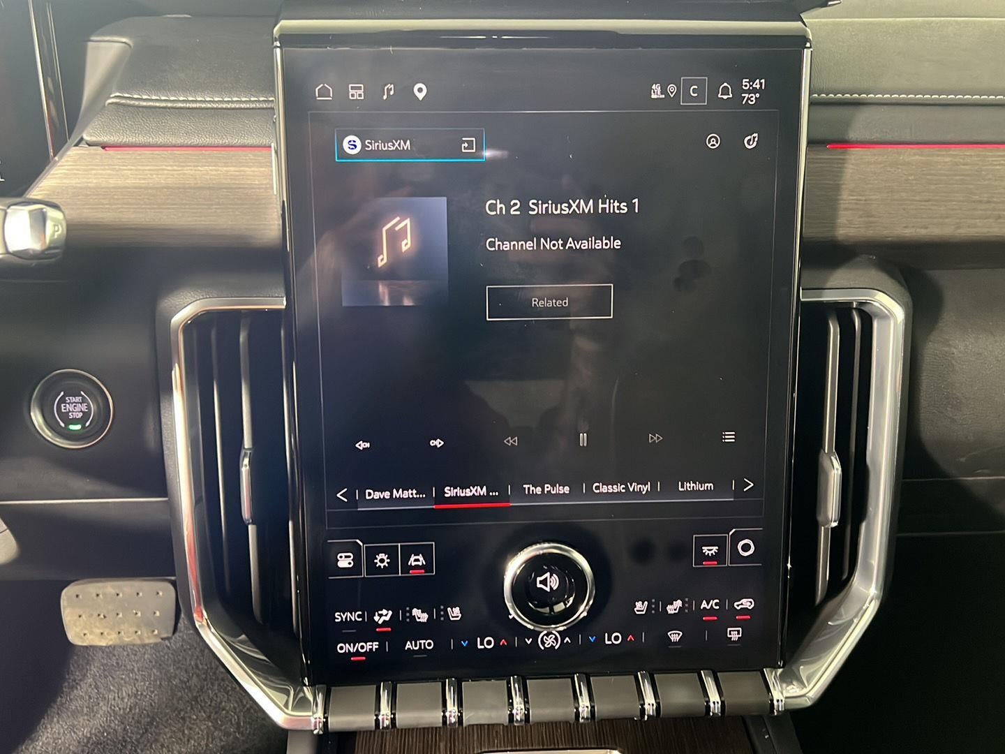 2024 GMC Acadia AWD Denali