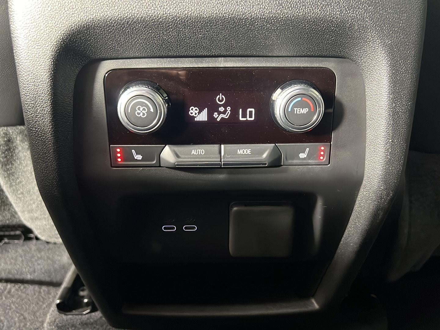 2024 GMC Acadia AWD Denali