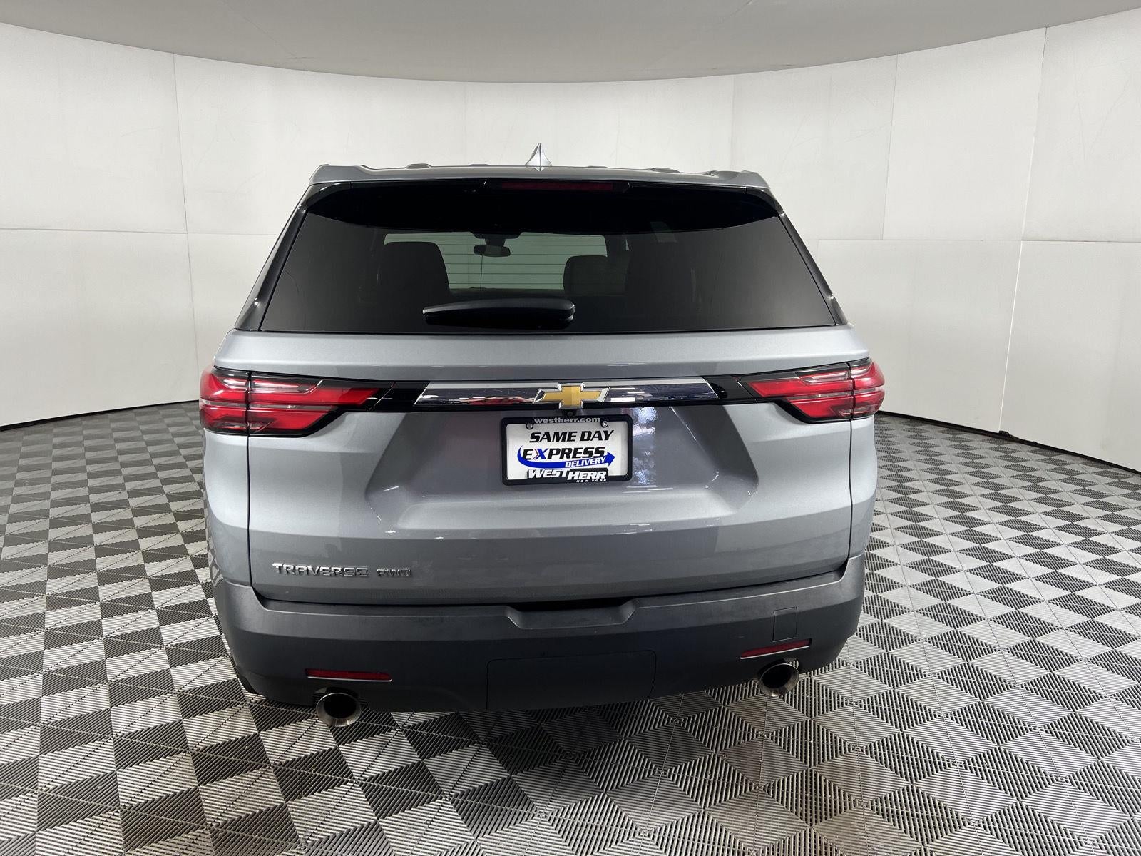 2023 Chevrolet Traverse LS